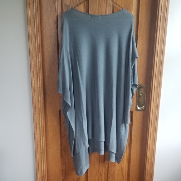 Romeo & Juliet Couture Sage Green Sweater - Picture 3 of 4